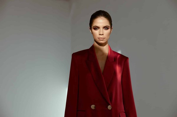 What's the Best Way to Style a Mohair Sweater for a Cozy Yet Professional Outfit?